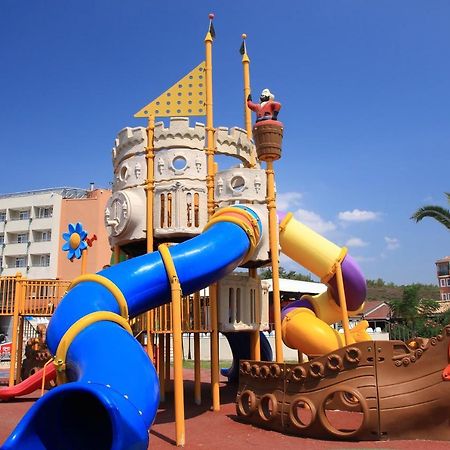 Club Yali Hotels & Resort グムルドゥル エクステリア 写真
