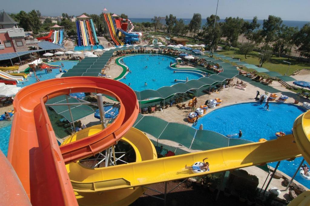 Club Yali Hotels & Resort グムルドゥル エクステリア 写真