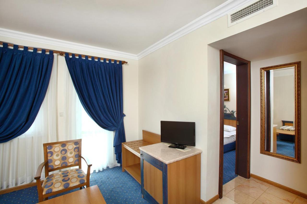 Club Yali Hotels & Resort グムルドゥル エクステリア 写真
